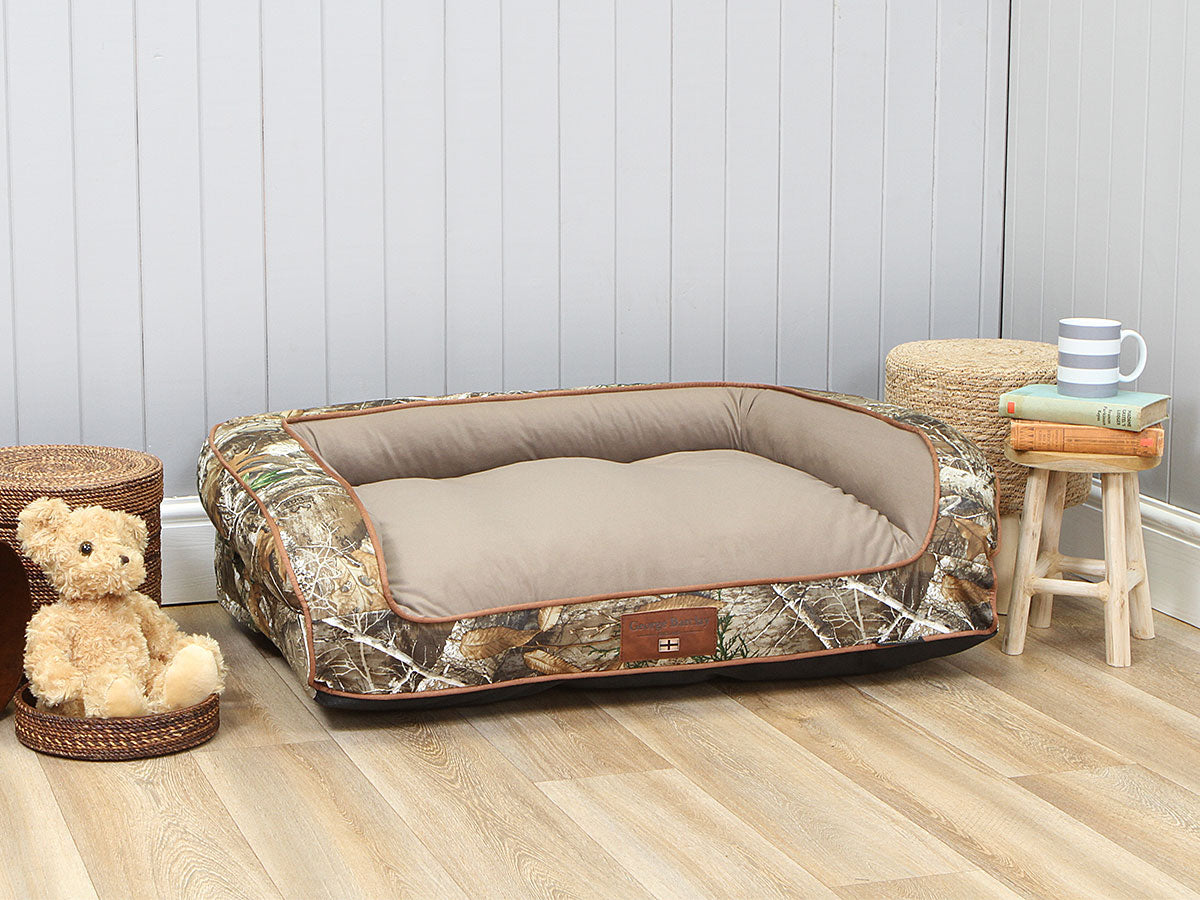 Oaklands Water-Resistant Dog Sofa Bed - Realtree AP® Camo, Medium